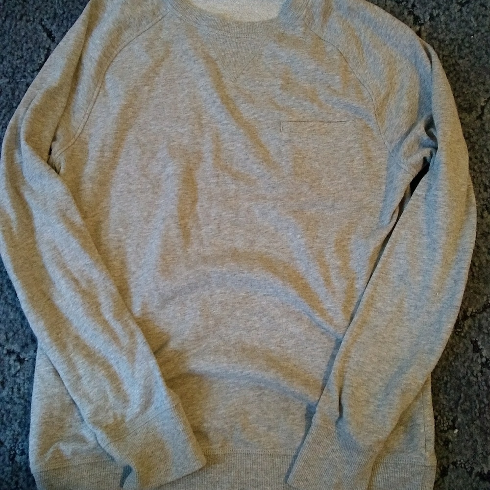 Evolve lightweight sweater